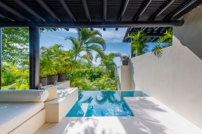 Luxury Villa Photo #40