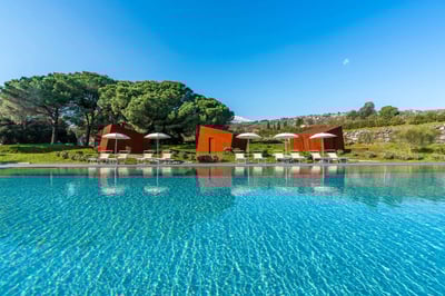 Luxury Villa Photo #4