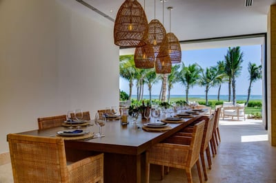 Luxury Villa Photo #15