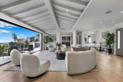 Luxury Villa Photo #13
