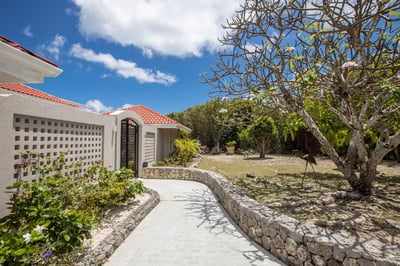Luxury Villa Photo #7