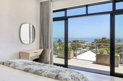 Luxury Villa Photo #50