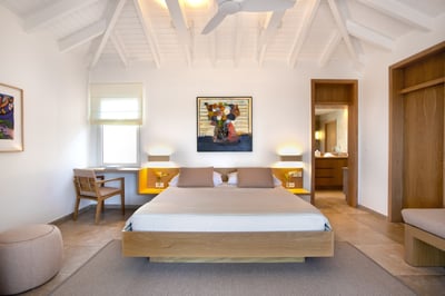 Luxury Villa Photo #26