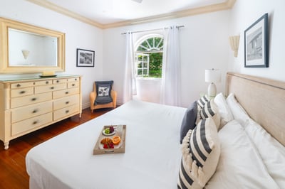 Luxury Villa Photo #14