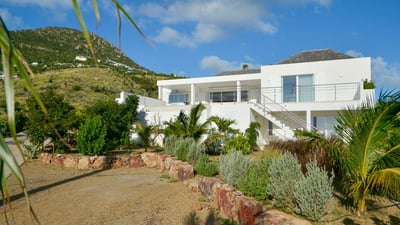 Luxury Villa Photo #9