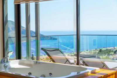 Luxury Villa Photo #35