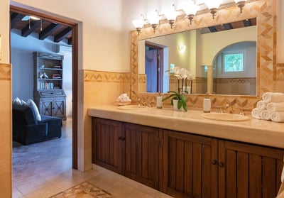 Luxury Villa Photo #45