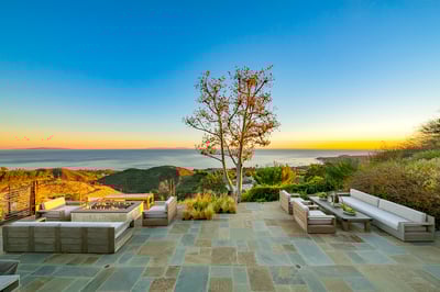 Luxury Villa Photo #4