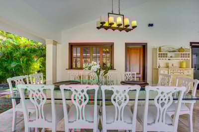 Luxury Villa Photo #26