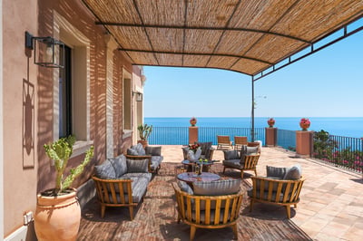 Luxury Villa Photo #52
