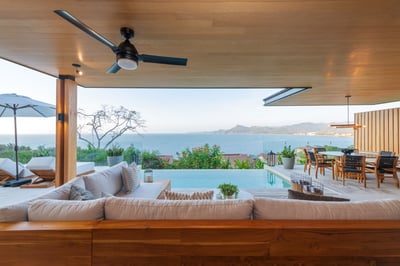 Luxury Villa Photo #5