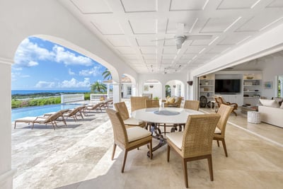 Luxury Villa Photo #12