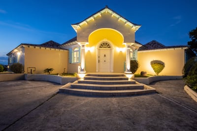 Luxury Villa Photo #17
