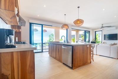 Luxury Villa Photo #35