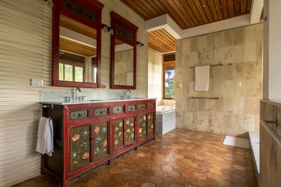Luxury Villa Photo #33