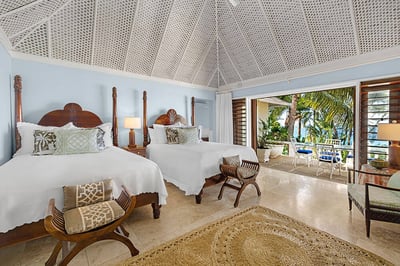 Luxury Villa Photo #23