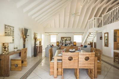 Luxury Villa Photo #13