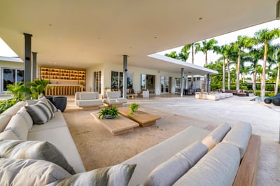 Luxury Villa Photo #10
