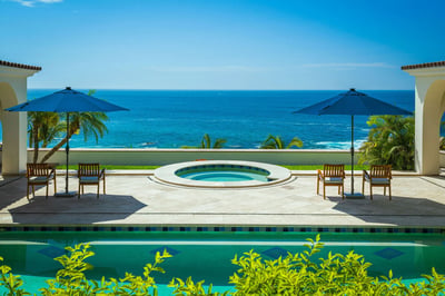 Luxury Villa Photo #40