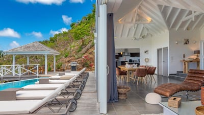 Luxury Villa Photo #19