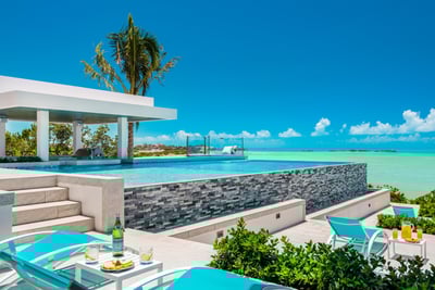 Luxury Villa Photo #23