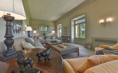 Luxury Villa Photo #4