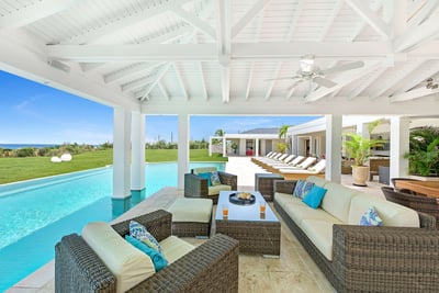 Luxury Villa Photo #3