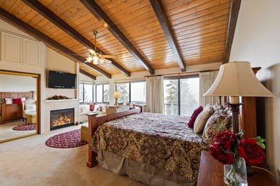 Luxury Villa Photo #13