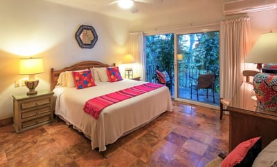 Luxury Villa Photo #33