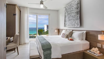 Luxury Villa Photo #12