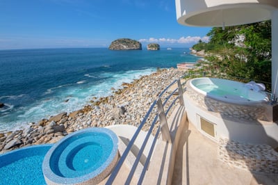 Luxury Villa Photo #39