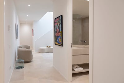 Luxury Villa Photo #35
