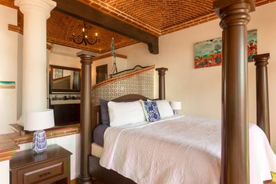 Luxury Villa Photo #41