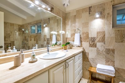 Luxury Villa Photo #15