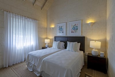 Luxury Villa Photo #18
