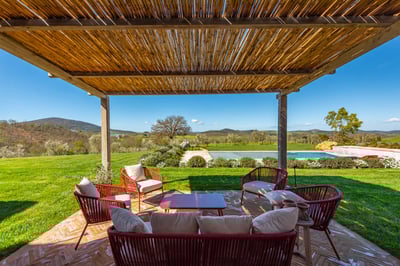 Luxury Villa Photo #8