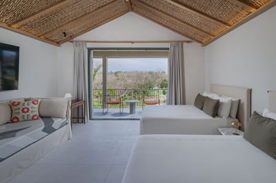 Luxury Villa Photo #43