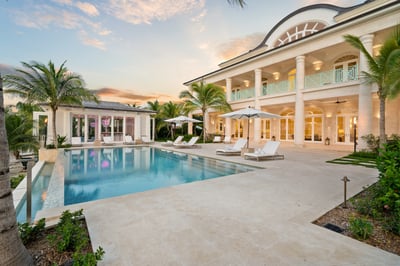 Luxury Villa Photo #12
