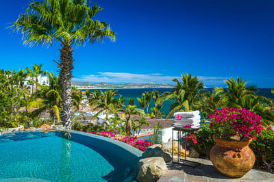 Luxury Villa Photo #7