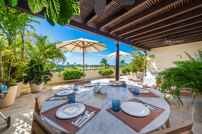 Luxury Villa Photo #4