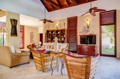Luxury Villa Photo #14