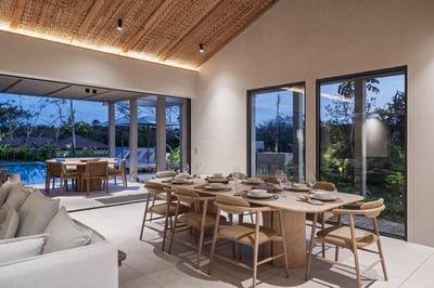 Luxury Villa Photo #18