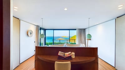 Luxury Villa Photo #50