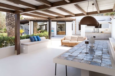 Luxury Villa Photo #18
