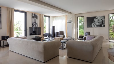 Luxury Villa Photo #13