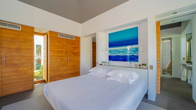Luxury Villa Photo #63