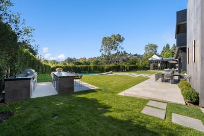 Luxury Villa Photo #5