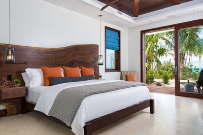 Luxury Villa Photo #19