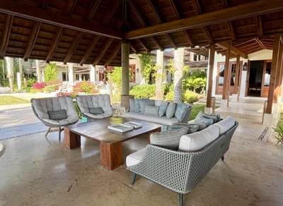 Luxury Villa Photo #8