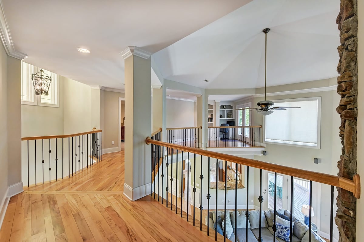 The Lookout Lakehouse